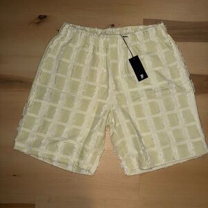 Left Point Shredded Cloth Short